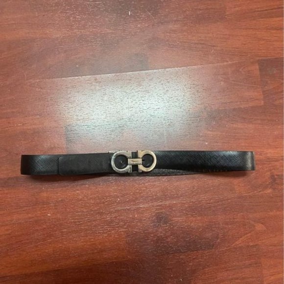 Reversible and adjustable Ferragamo black Gancini belt - Picture 1 of 3